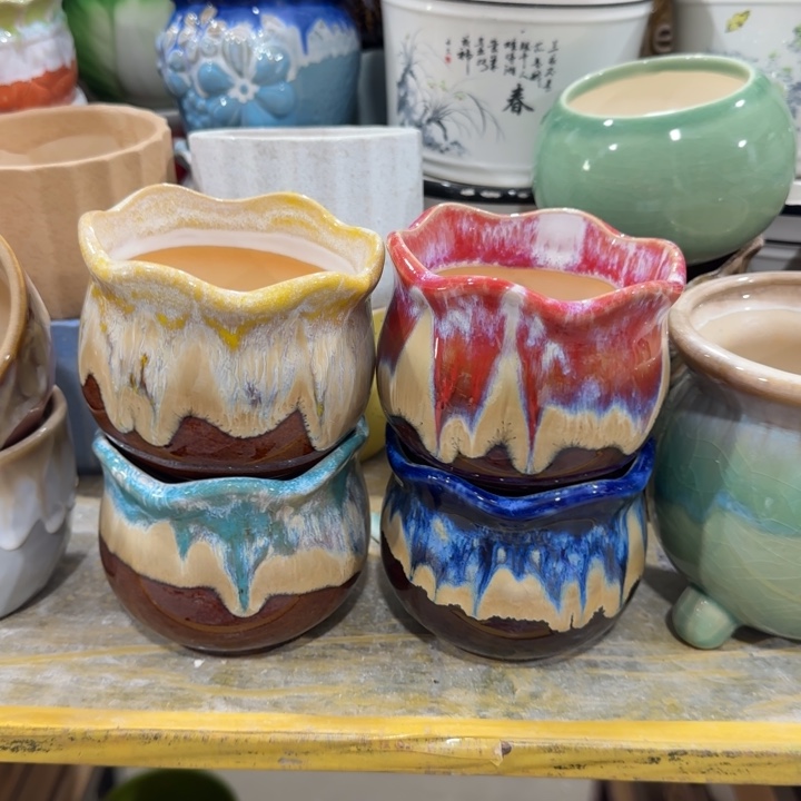 凑9块包邮，有孔，陶瓷花盆