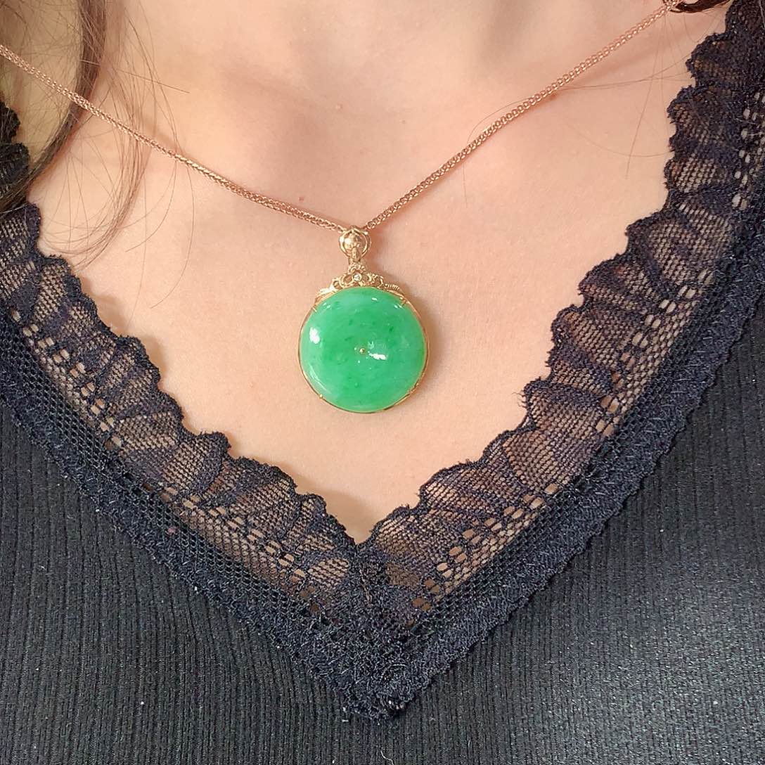 翡翠吊坠(赠链)18K金镶嵌