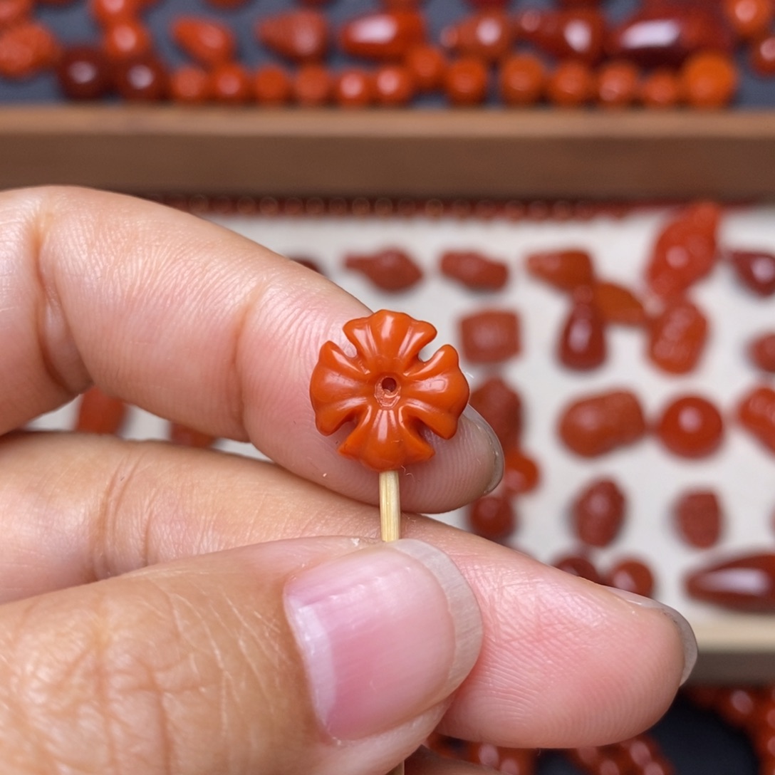 南红玛瑙配饰未镶嵌克罗心配饰