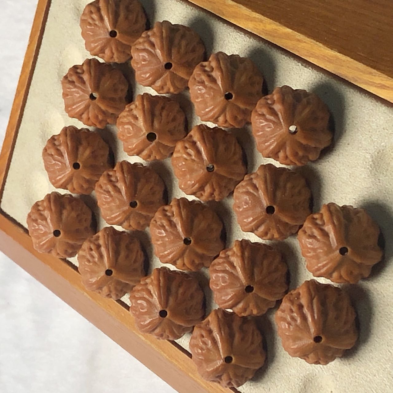 正奔三棱15-16左右猴头核桃精工手持