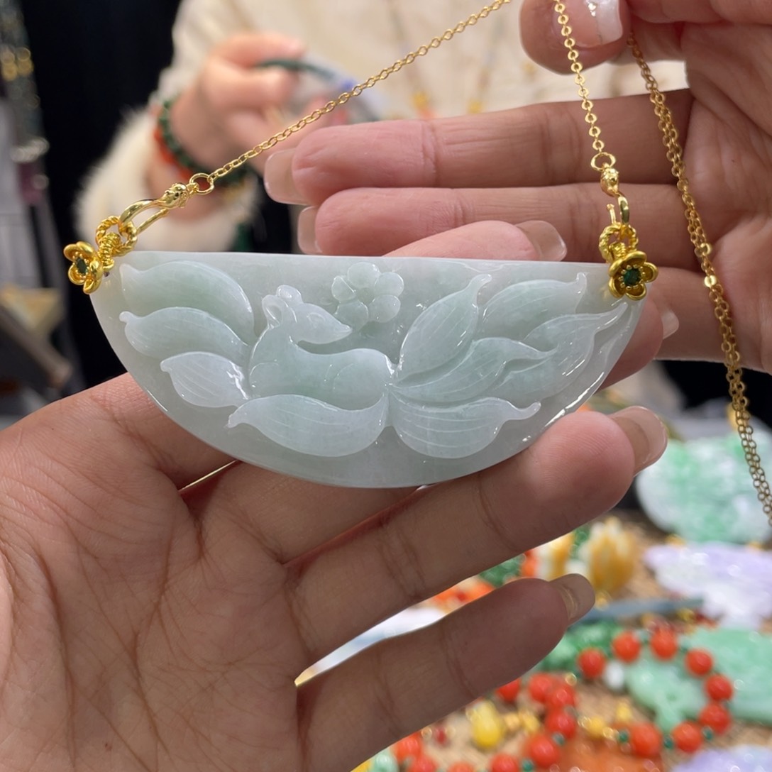 翡翠颈饰未镶嵌代编织