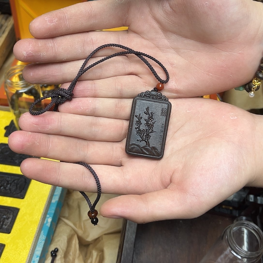 大叶紫檀（黑酸枝木类）