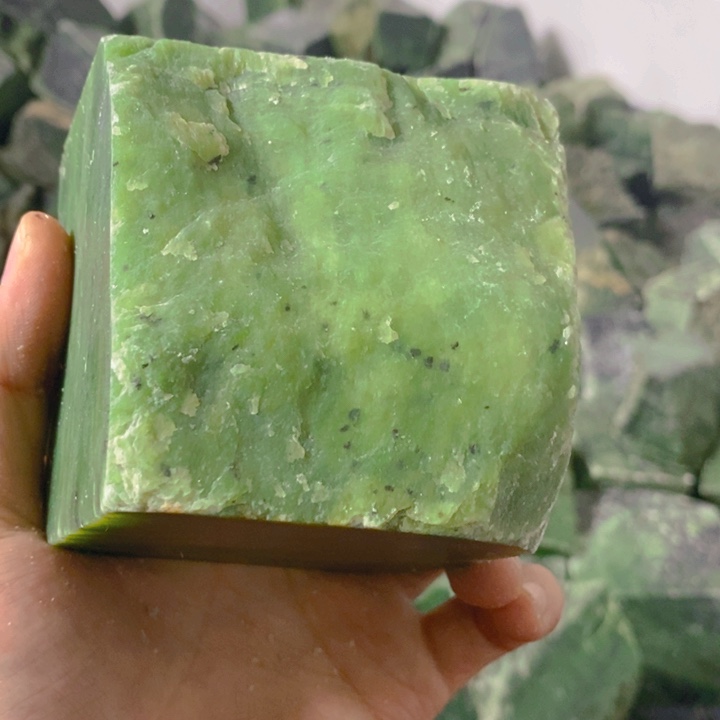 快***人和田玉未镶嵌珠宝半成品