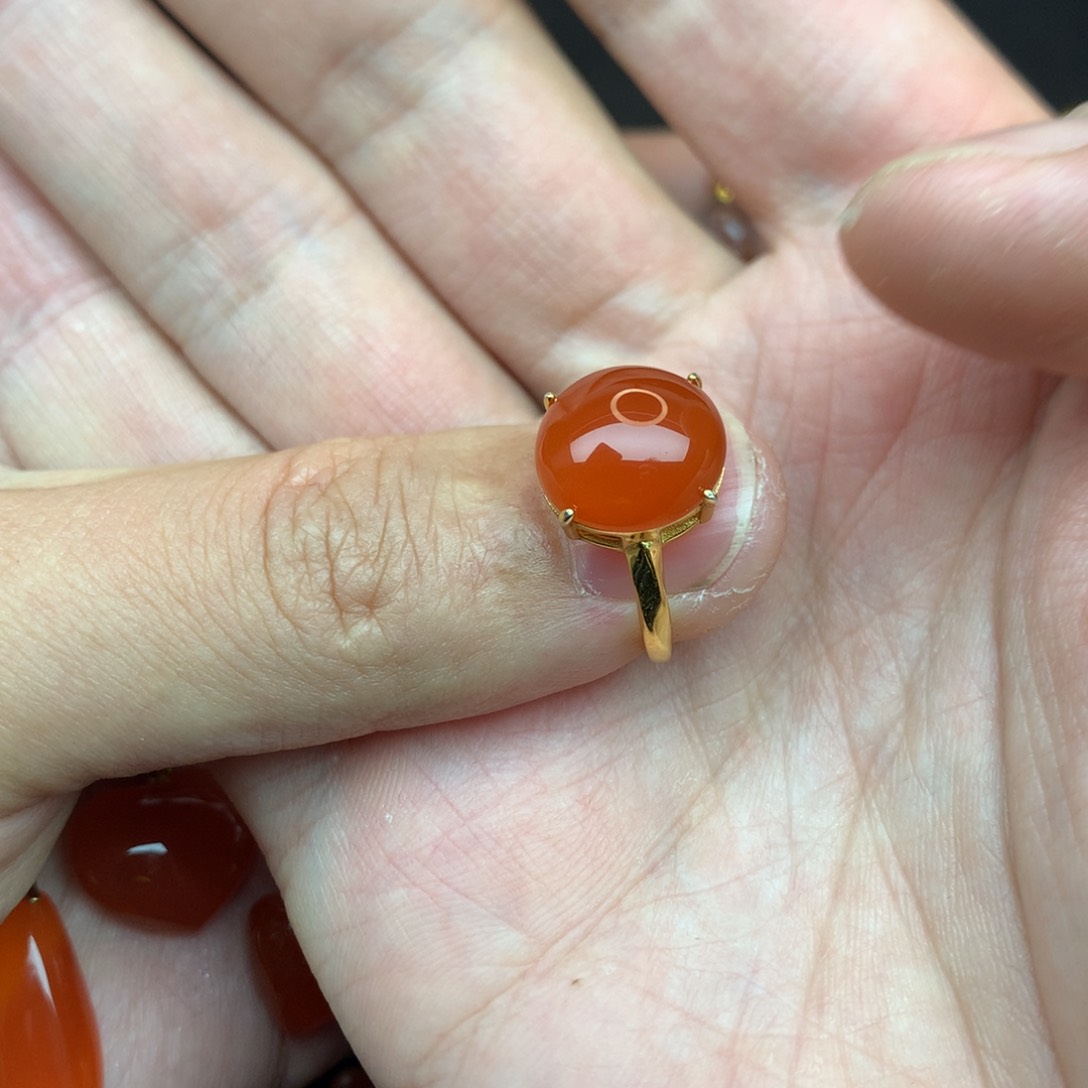 南红玛瑙颈饰未镶嵌红*