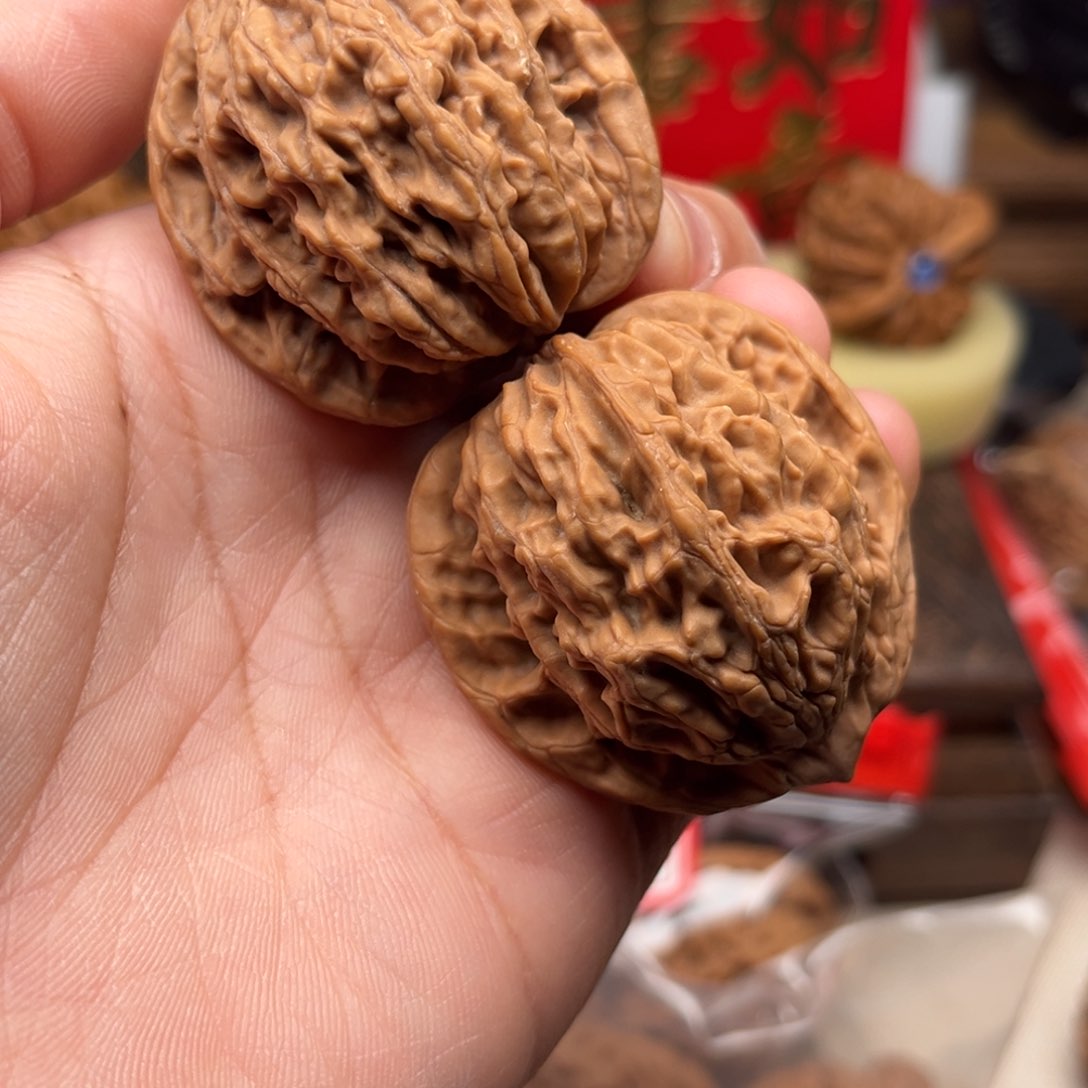 【闪购商品】e***n文玩核桃手把39虎头