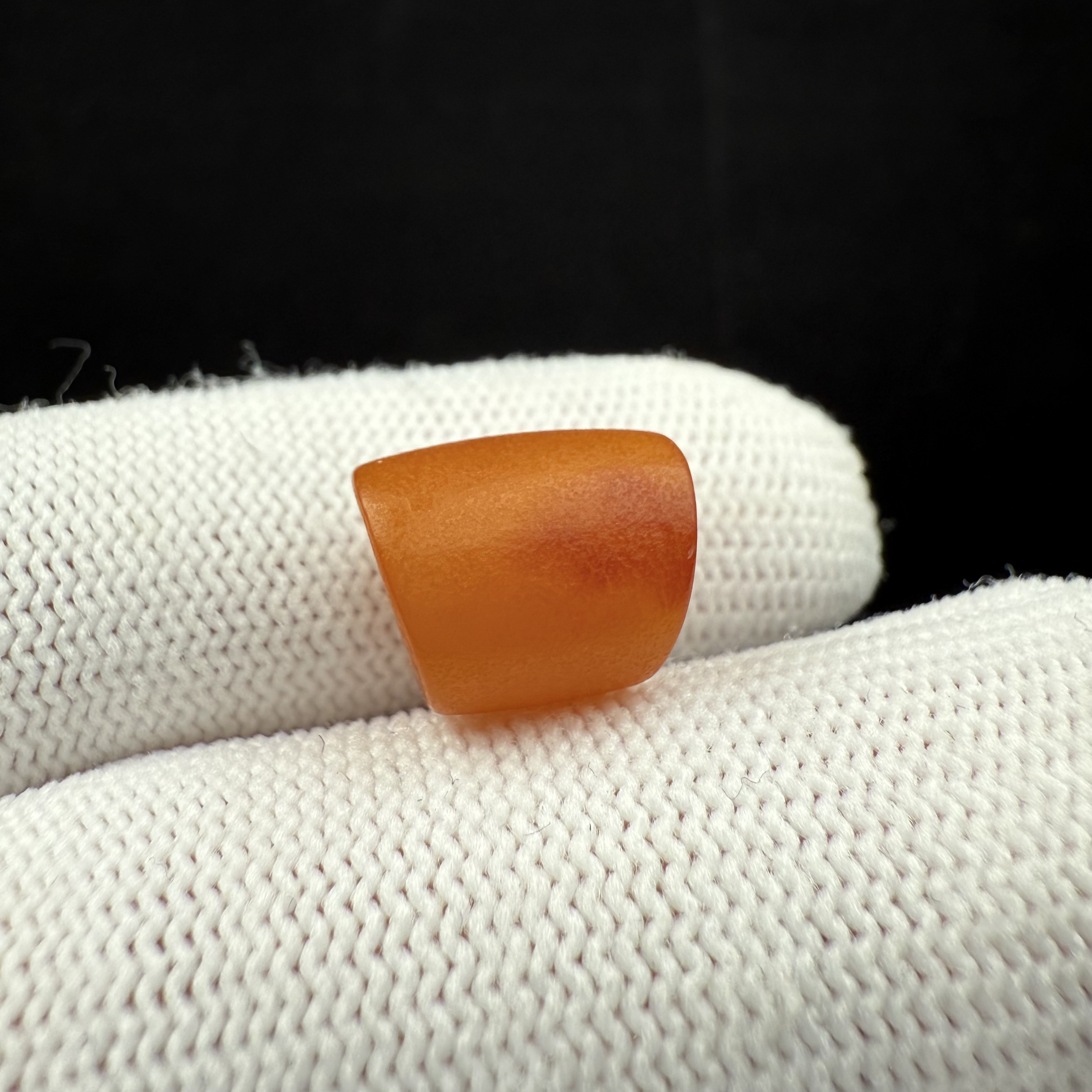 K6383【微瑕】天然原矿蜜蜡 老蜡马蹄珠10.4*12.7mm支持复检假一罚