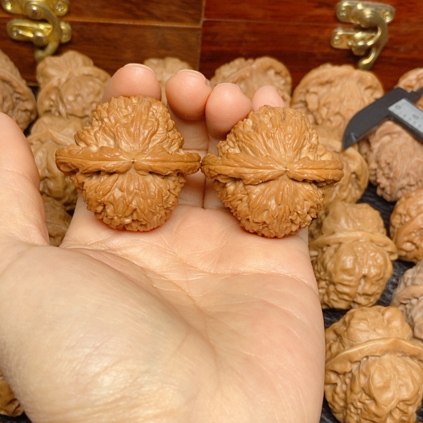 【闪购商品】吊坠文玩核桃余**你白狮子41