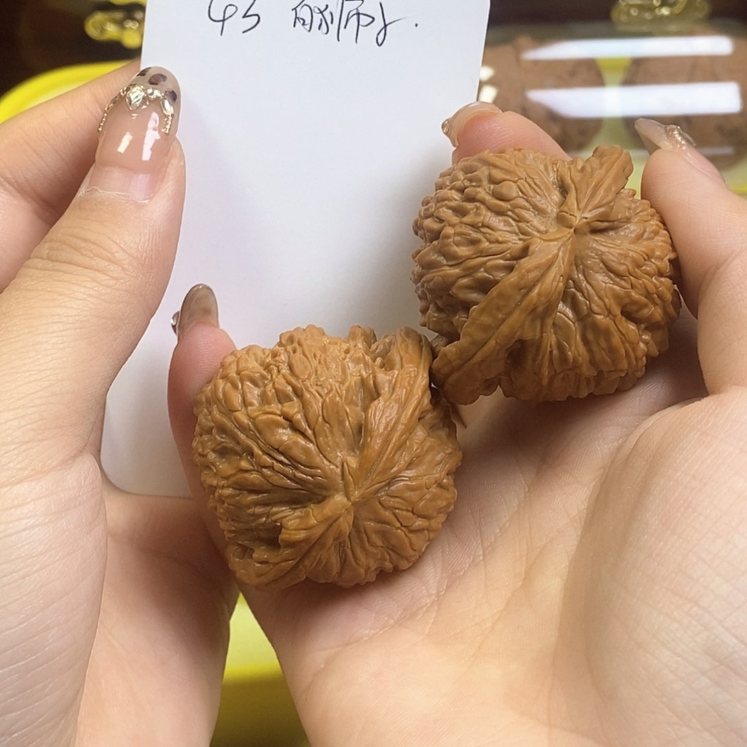 文玩核桃吊坠初*43白狮子