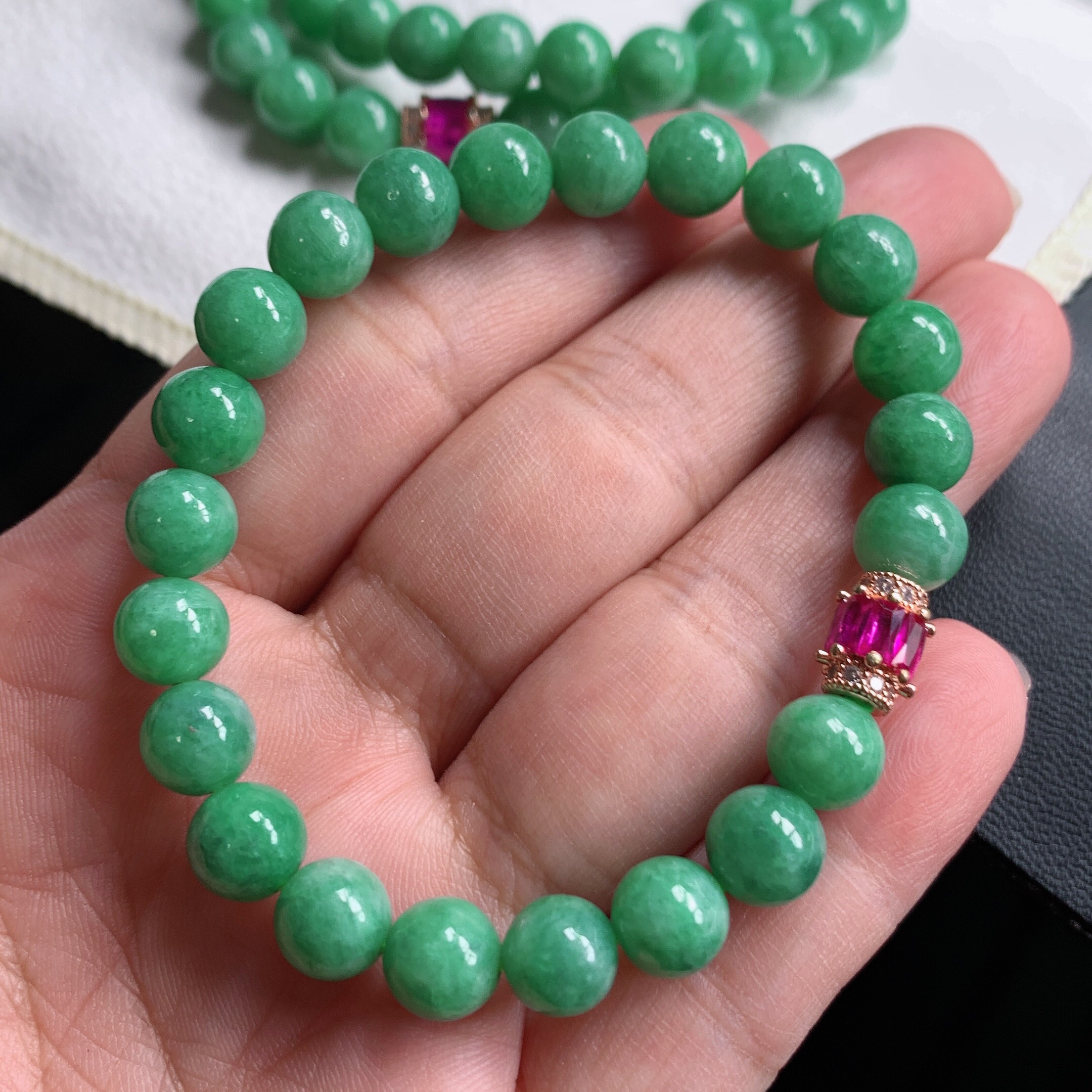 天然翡翠A货冰润满绿满色果阳绿绿色圆珠手串手链卡7.6mm缅甸22颗