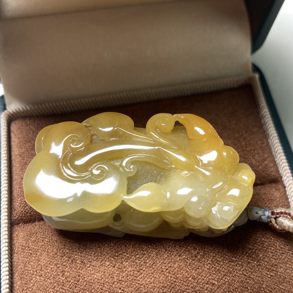 天然翡翠缅甸A货黄翡招财霸王貔貅吊坠