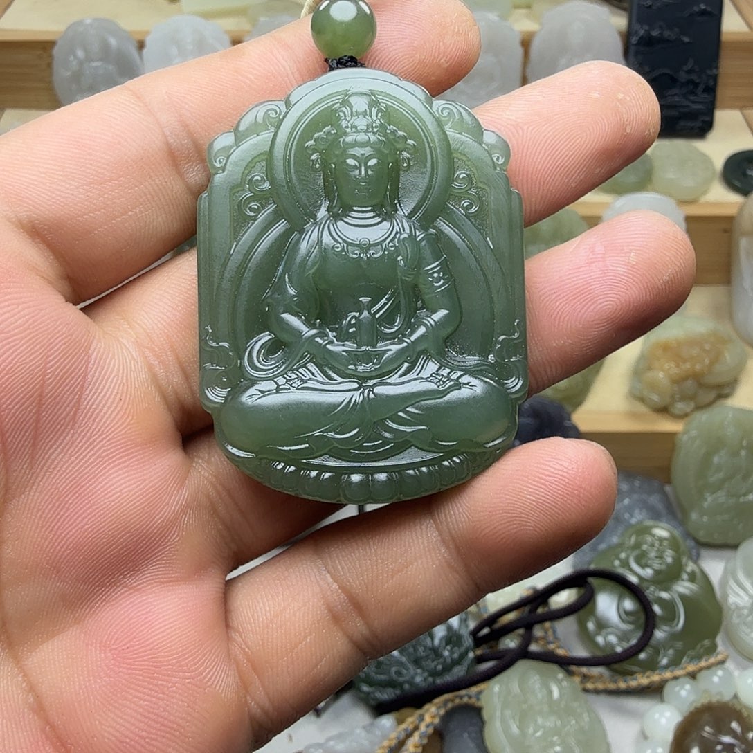和田玉未镶嵌颈饰