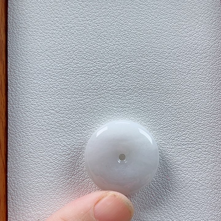 翡翠未镶嵌颈饰孤品