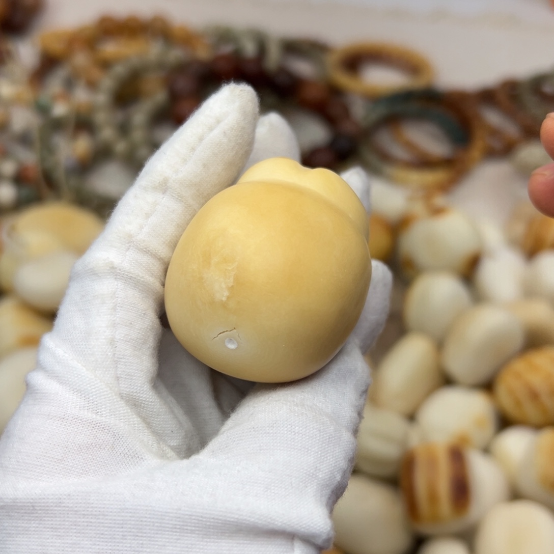 吊坠菩提根/象牙果瑕疵干磨把件