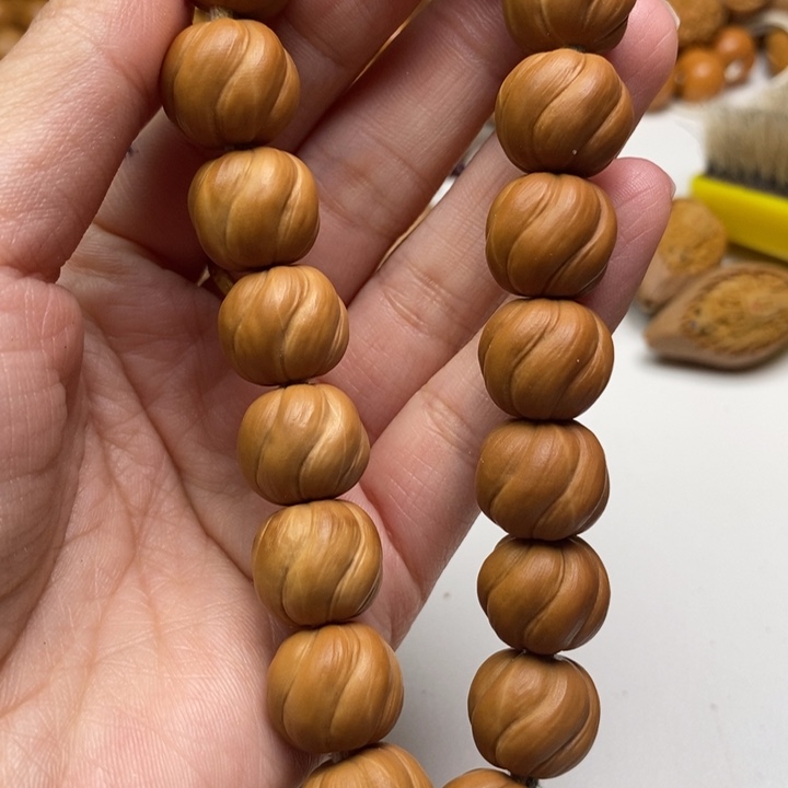 草***园吊坠猴头核桃扭扭酥