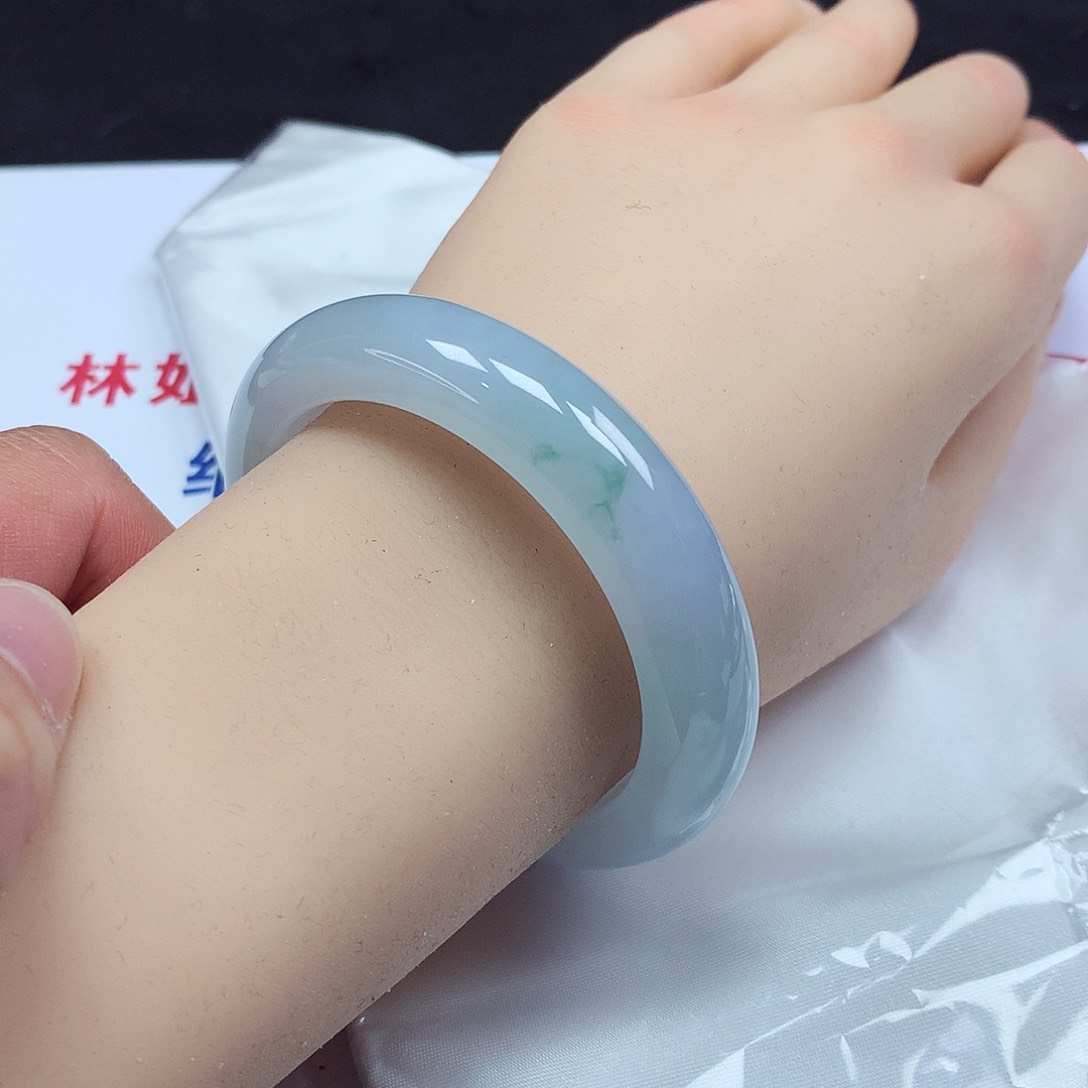 翡翠手镯未镶嵌52正圈