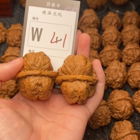 吊坠桃核我是第一百40