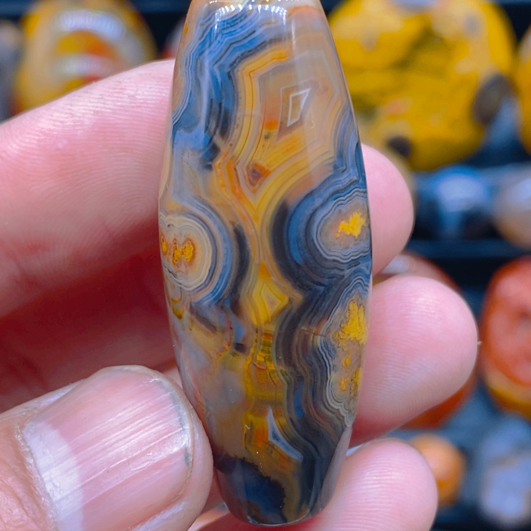 玛瑙/玉髓颈饰未镶嵌歸*