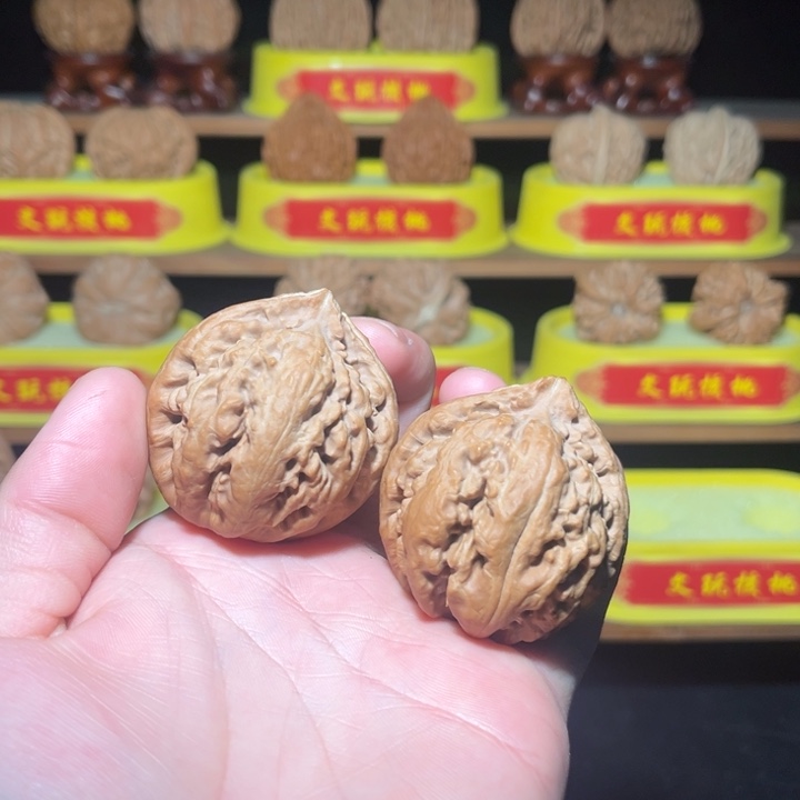 文玩核桃把件霸王龙43