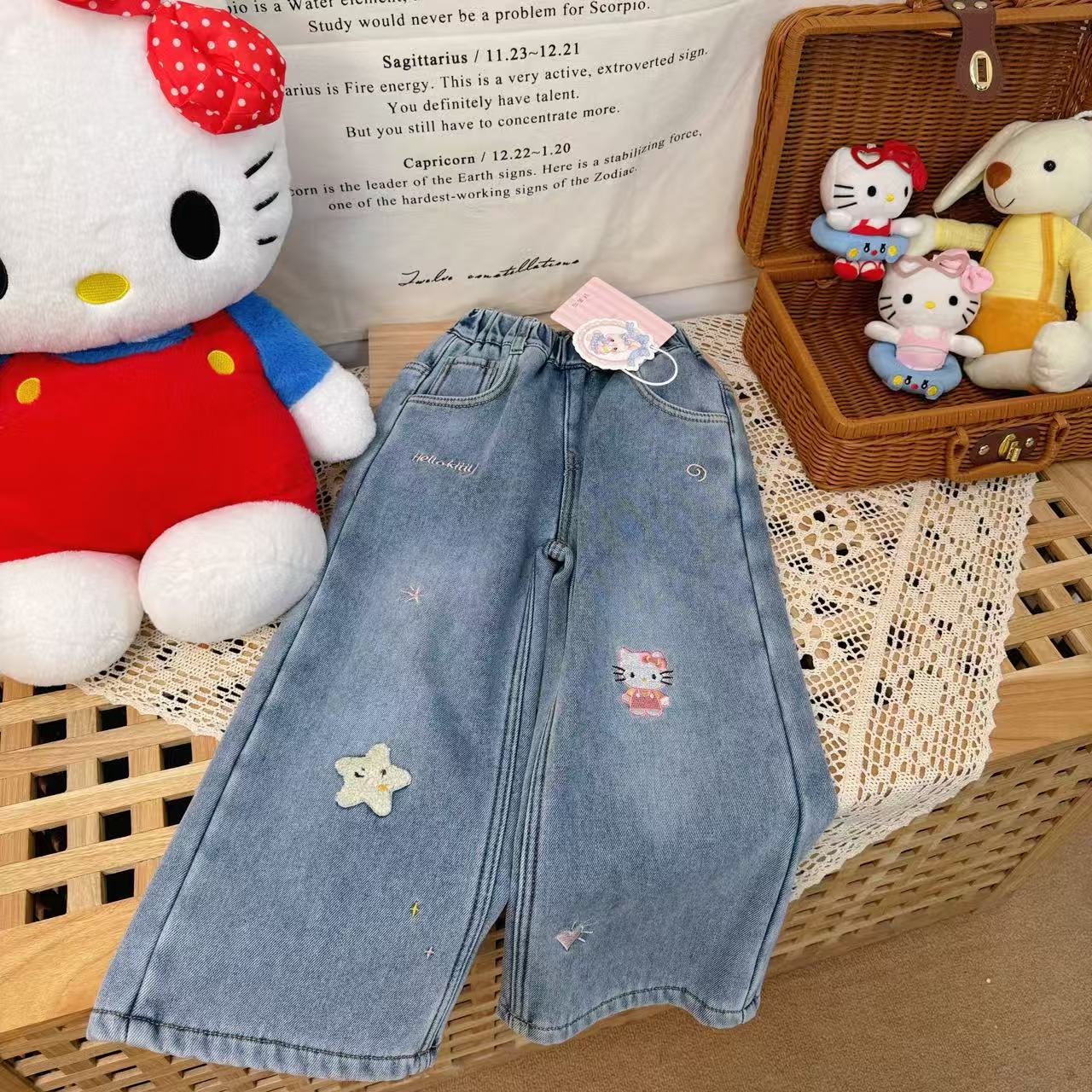 【新疆包邮】中童加绒刺绣KT猫直筒牛仔裤E912