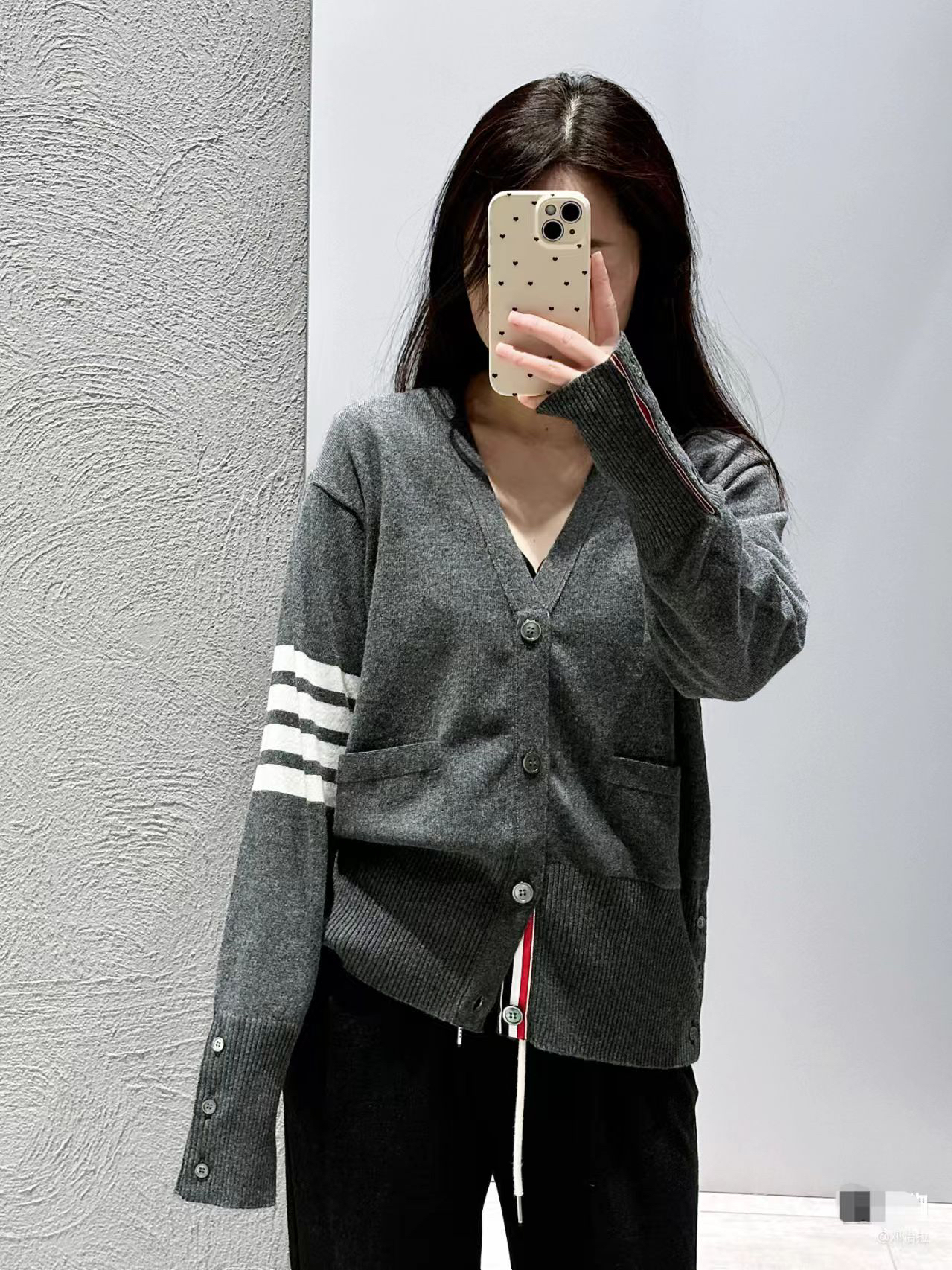99新 THOMBROWNE 灰色经典羊绒开衫 1码 -50612