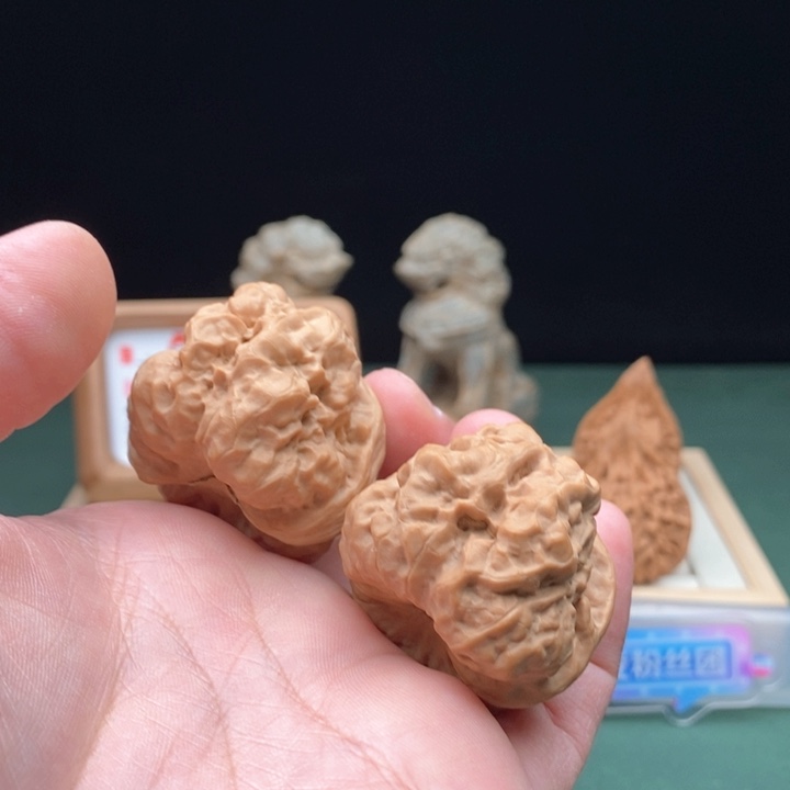 文玩核桃把件烤*面蛤蟆头