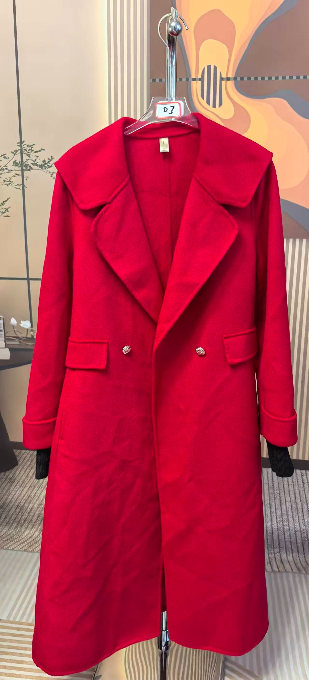 晓晓家2025高端撤柜上衣618