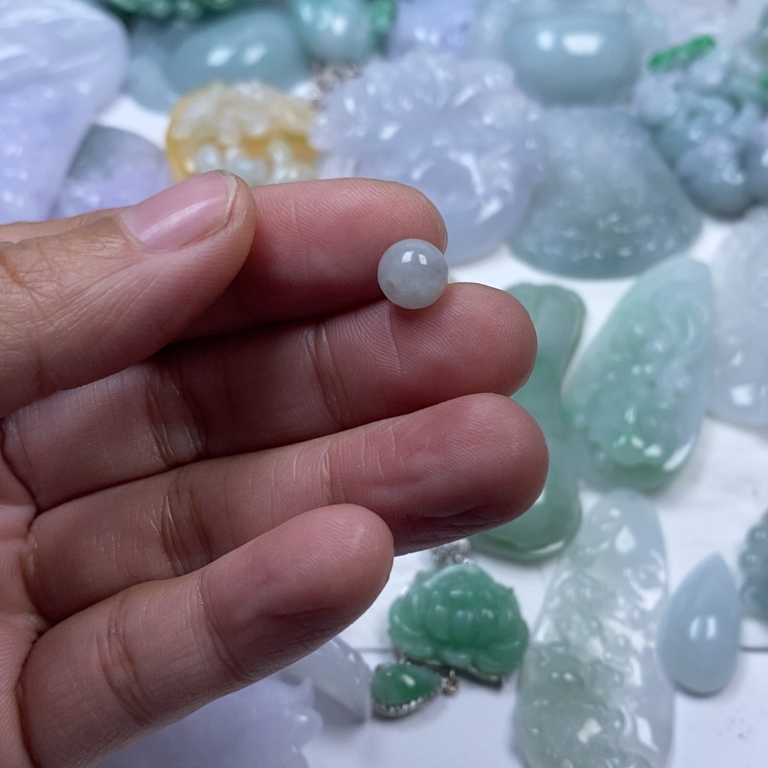 颈饰未镶嵌翡翠H**e翡翠