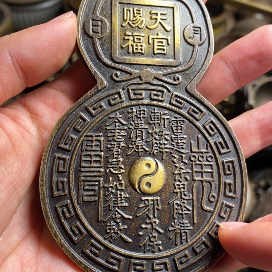 精美铜器做工精良