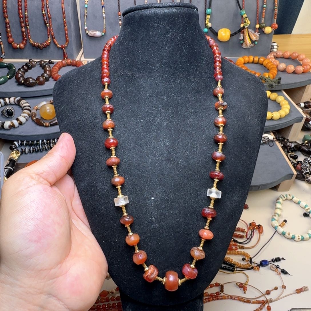 玛瑙/玉髓颈饰未镶嵌