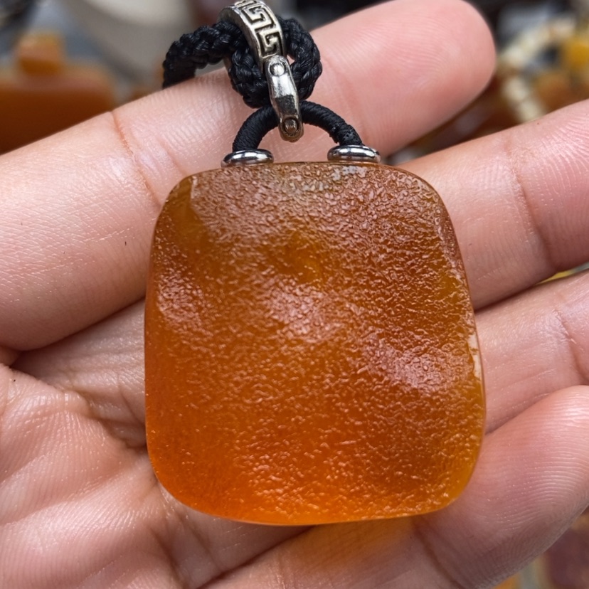 【闪购商品】未镶嵌颈饰琥珀