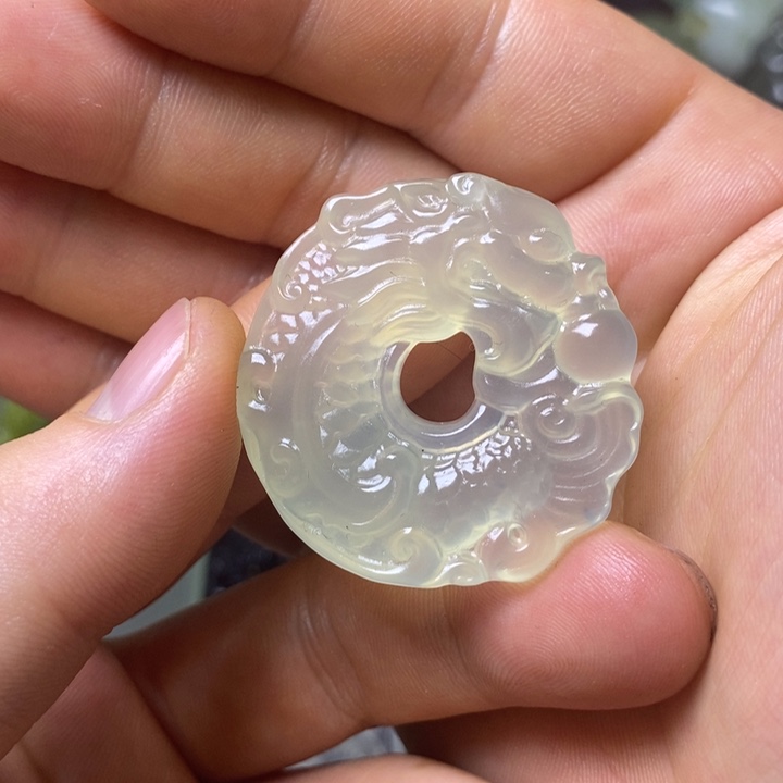 岫玉岫玉颈饰未镶嵌