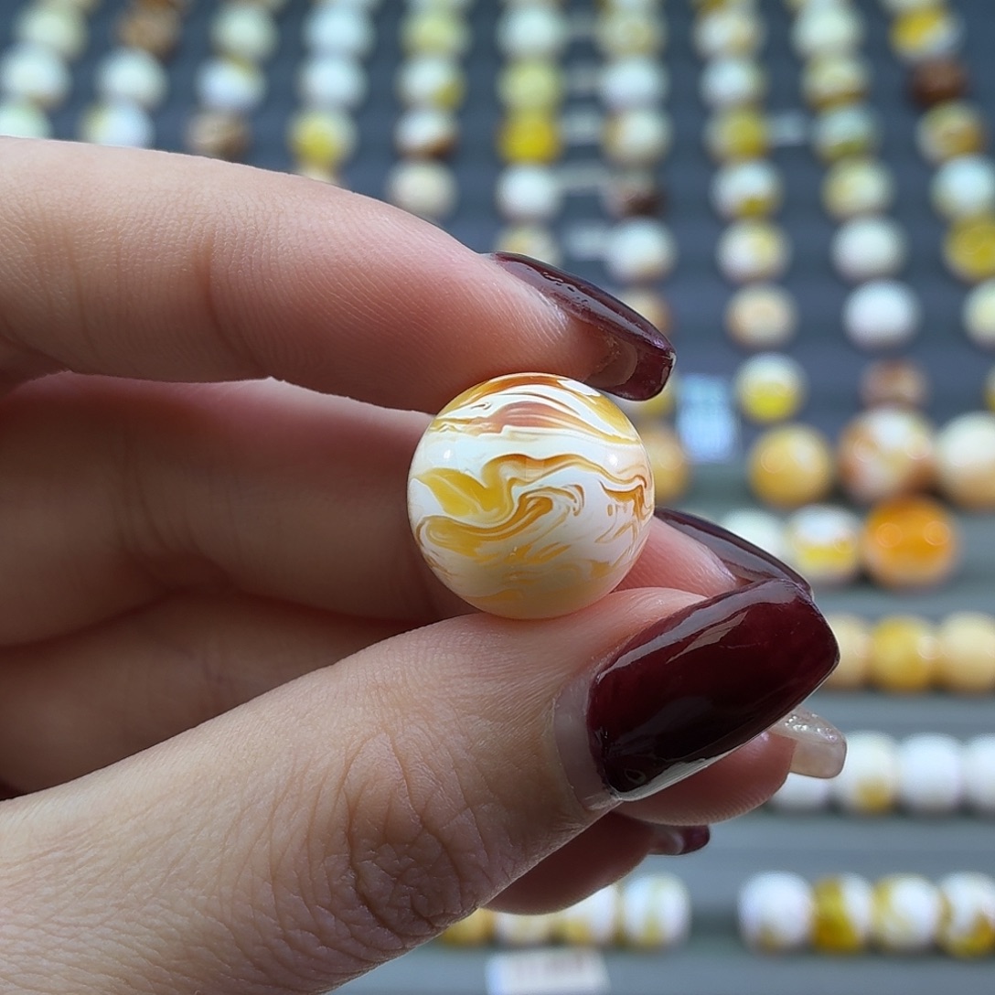 琥珀未镶嵌裸石16mm