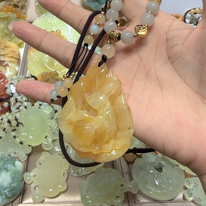 蛇纹石玉吊坠未镶嵌老*