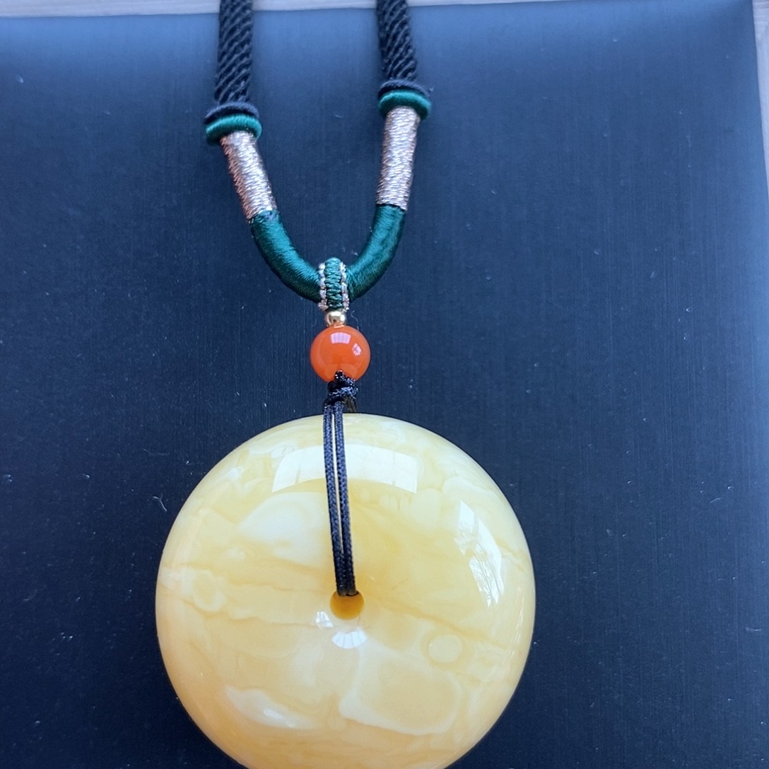 蜜蜡吊坠(赠链)未镶嵌