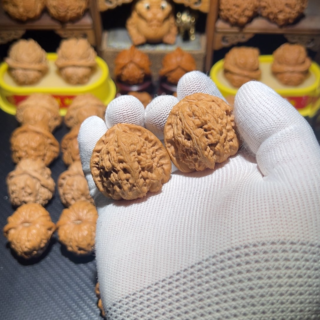 把件文玩核桃白狮子