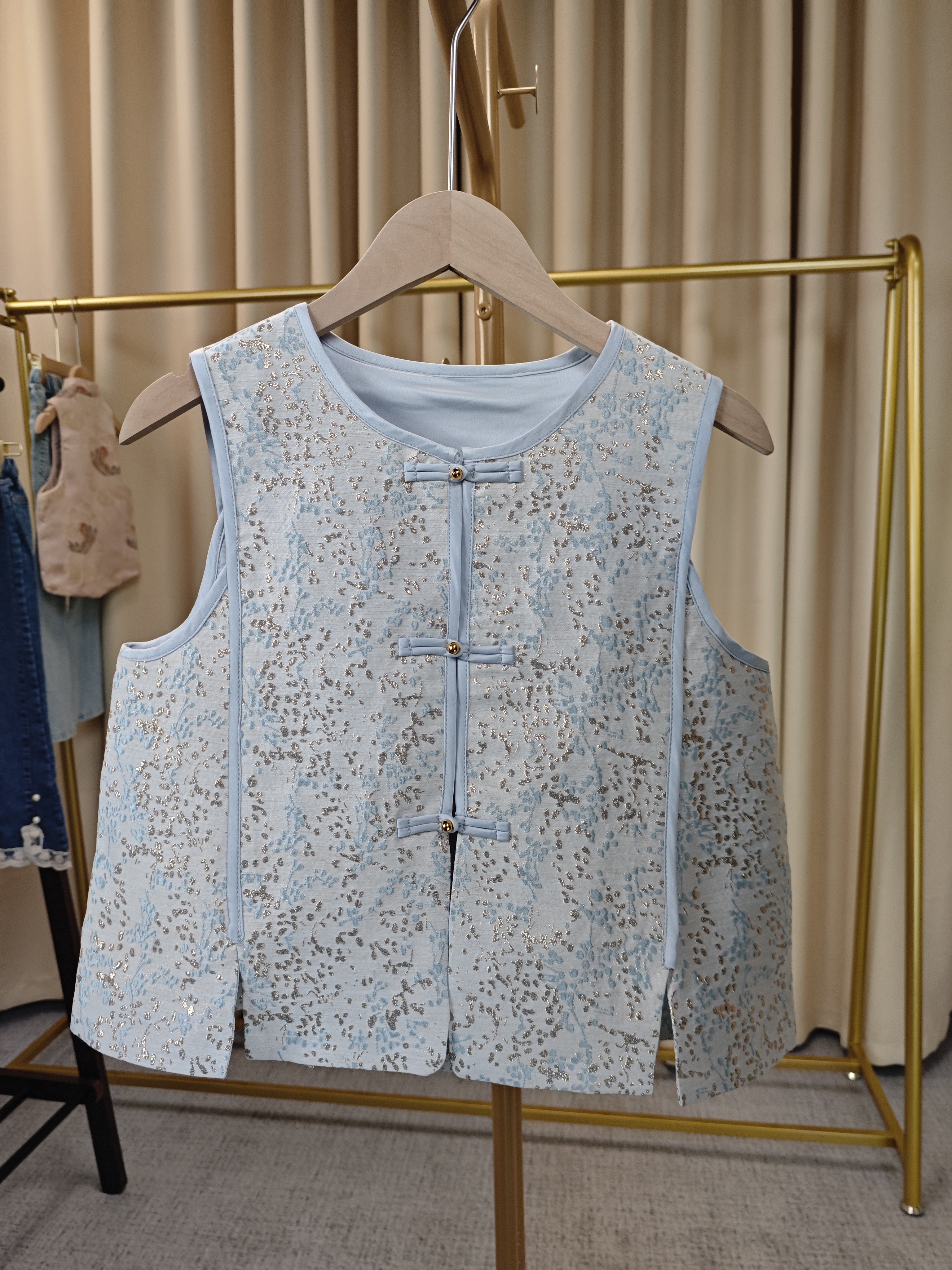 奶昔定制 女童新中式马甲提花春秋款汉服民族服饰儿童时尚