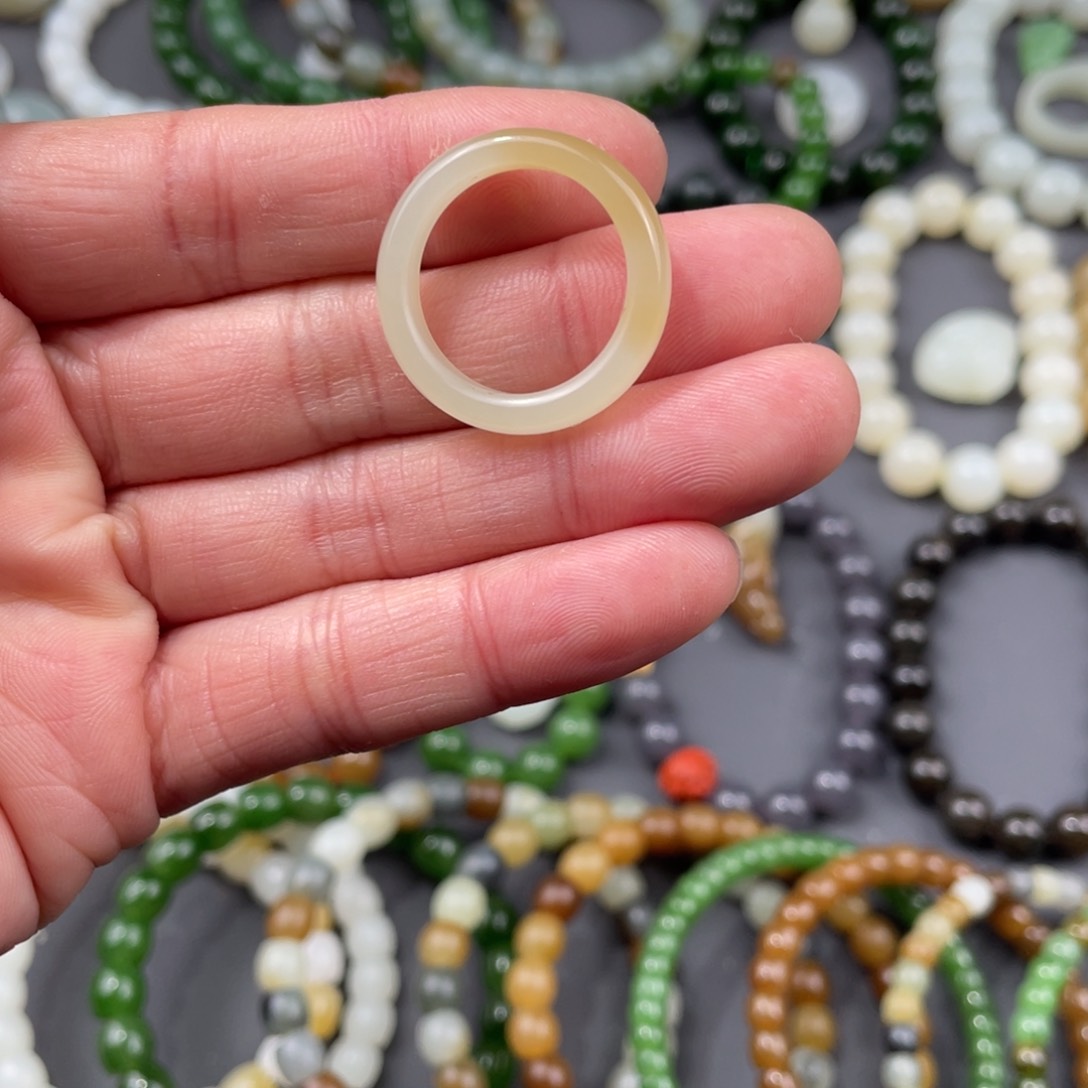 和田玉戒圈未镶嵌