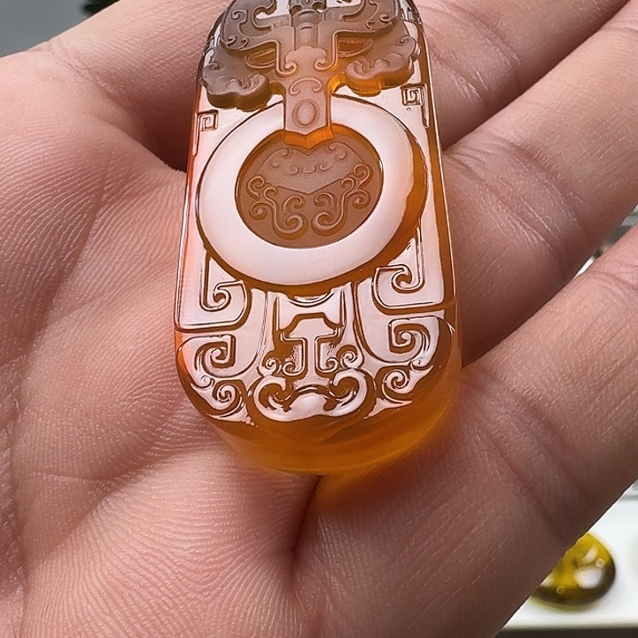 琥珀未镶嵌颈饰象头如意