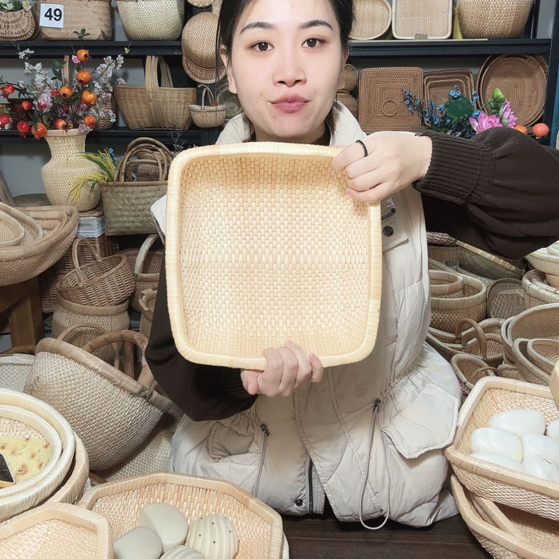 芳***姐木两个25红柳方加密