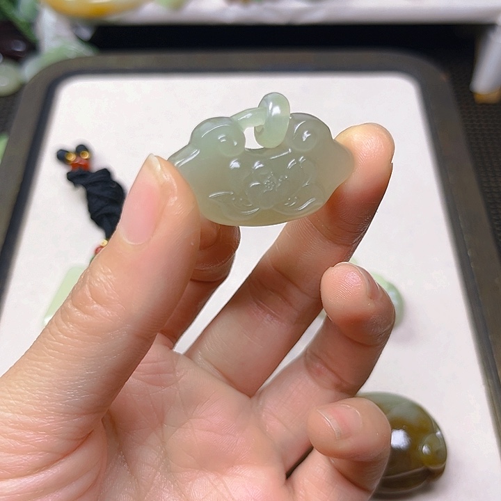 未镶嵌和田玉珠宝半成品A****？