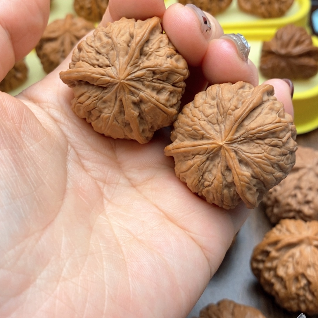 文玩核桃把件530号雨花石奔