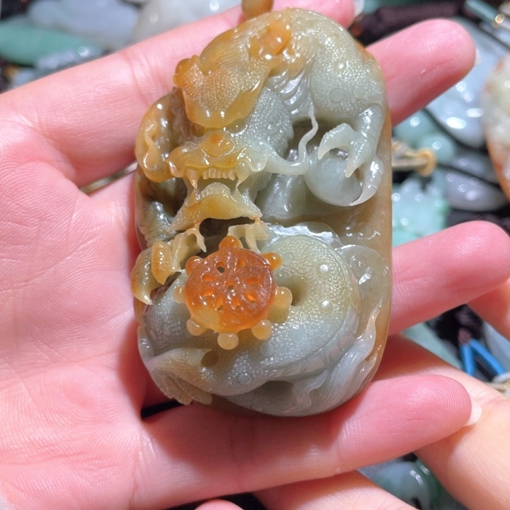 【闪购商品】翡翠颈饰未镶嵌天然翡翠