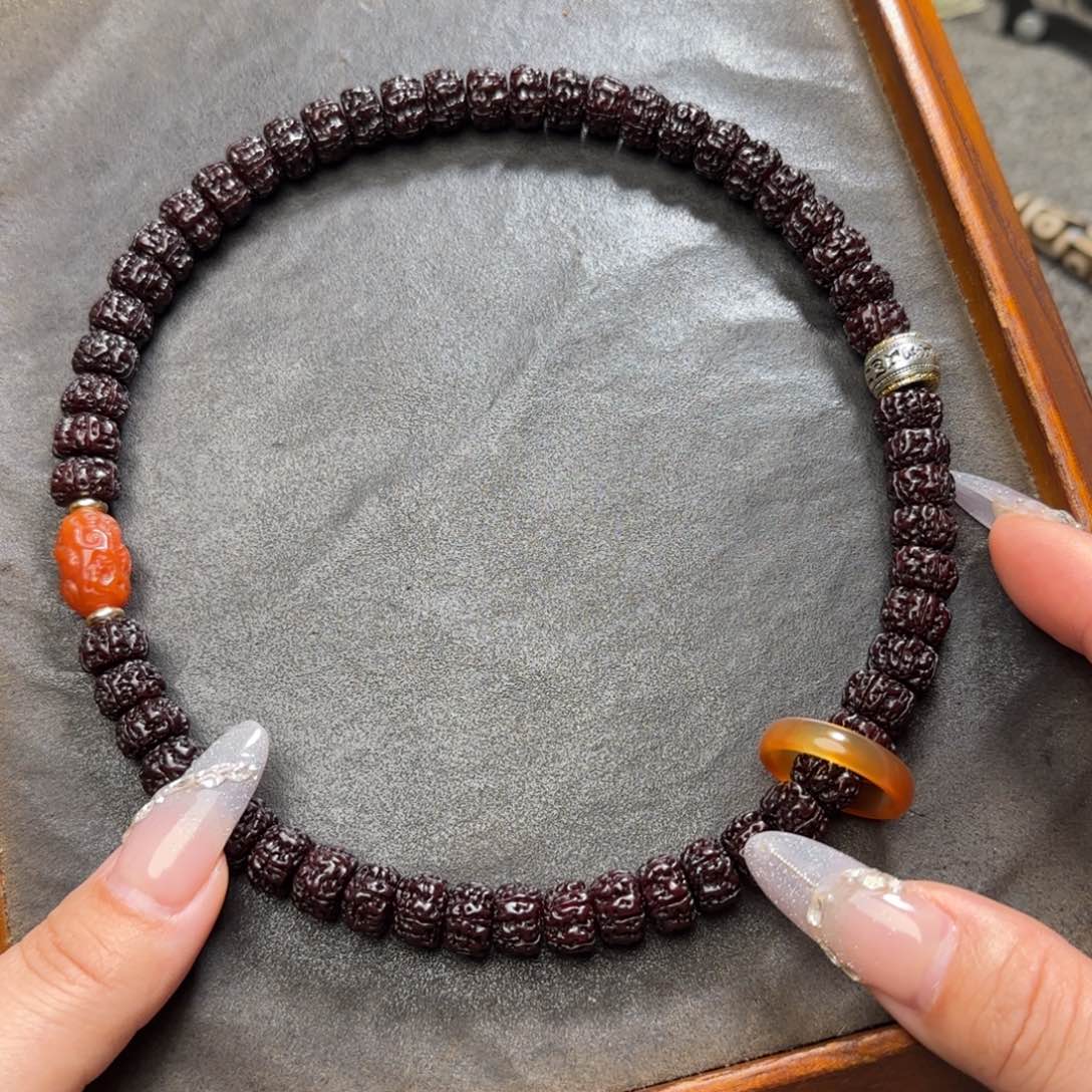 金刚菩提吊坠黑金