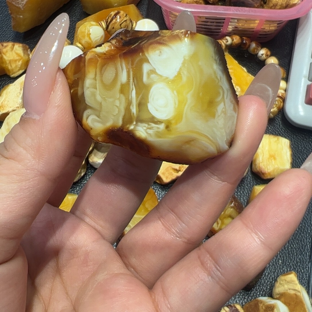 风***鸾定制琥珀未镶嵌蜜蜡