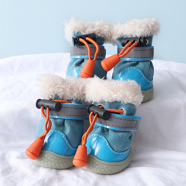 狗狗鞋子冬季外出保暖雪地靴泰迪比熊加绒鞋宠物高颜值防脏运动鞋