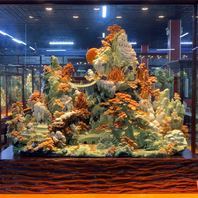【闪购商品】未镶嵌蛇纹石玉摆件覆膜