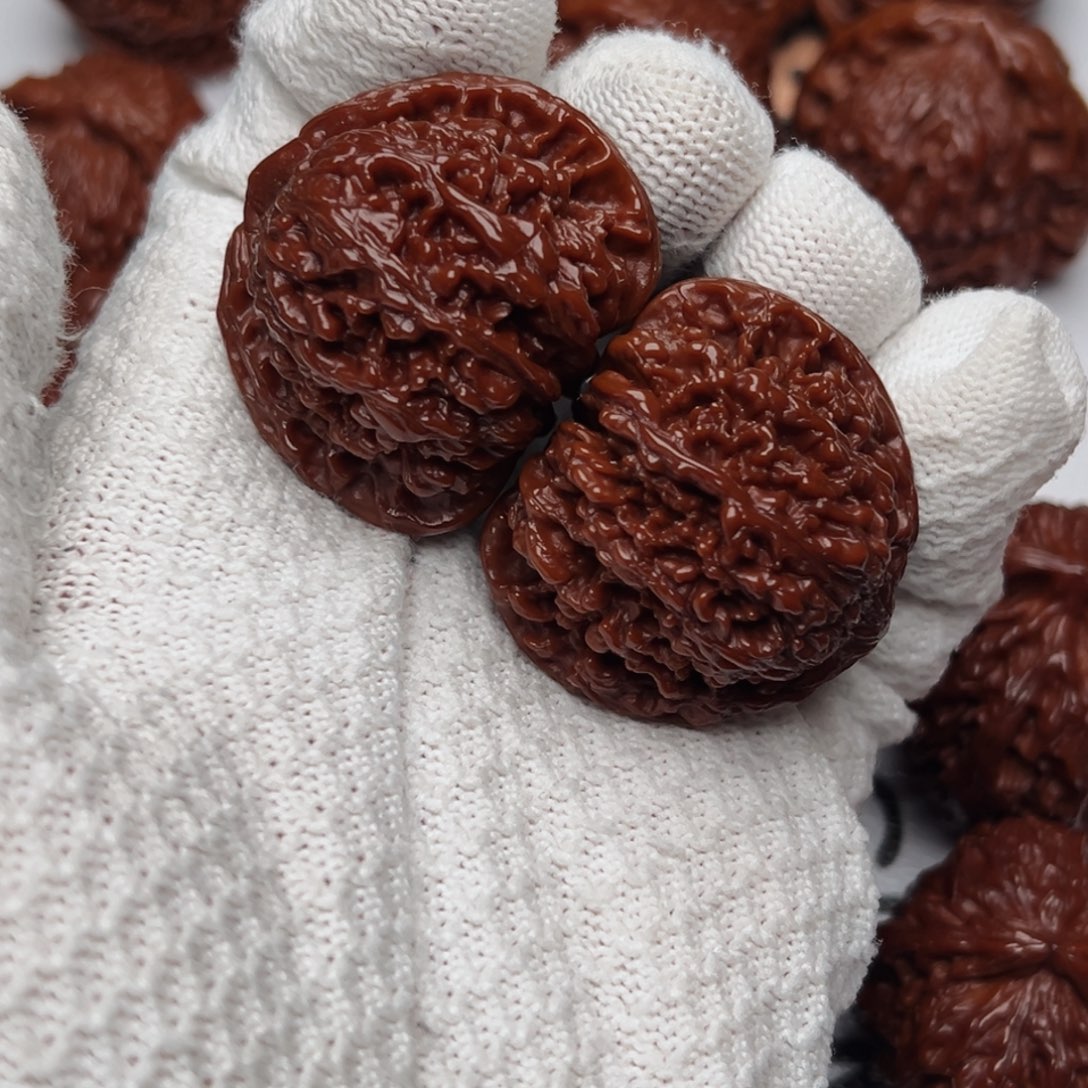 文玩核桃把件满天星狮子头文玩核桃