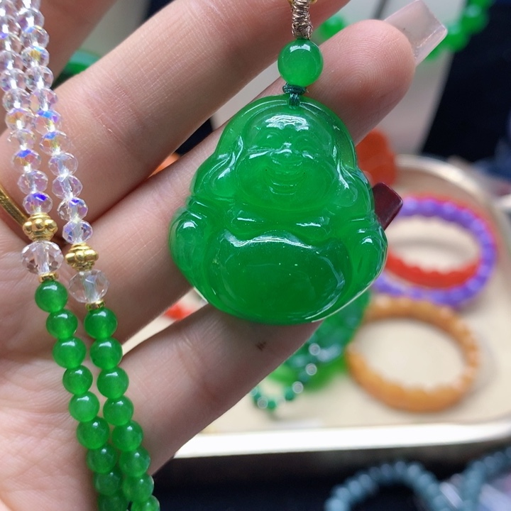 翡翠颈饰未镶嵌吊坠