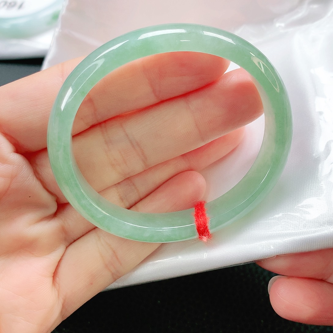 未镶嵌手镯翡翠53贵妃