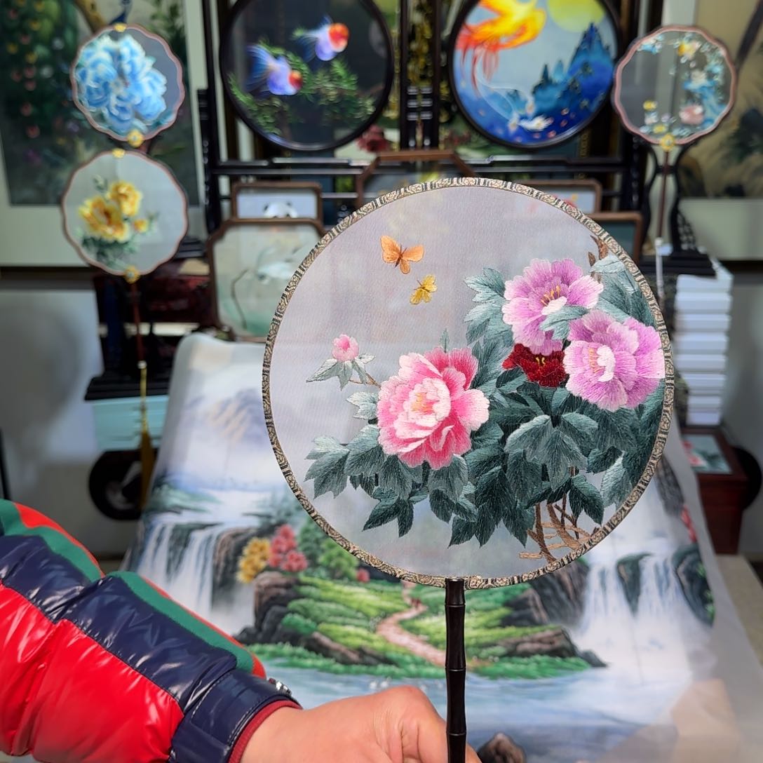 刺绣刺绣工艺精湛